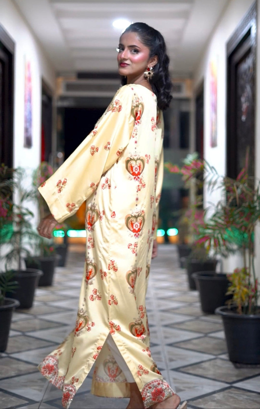 Aurah - Embroidered