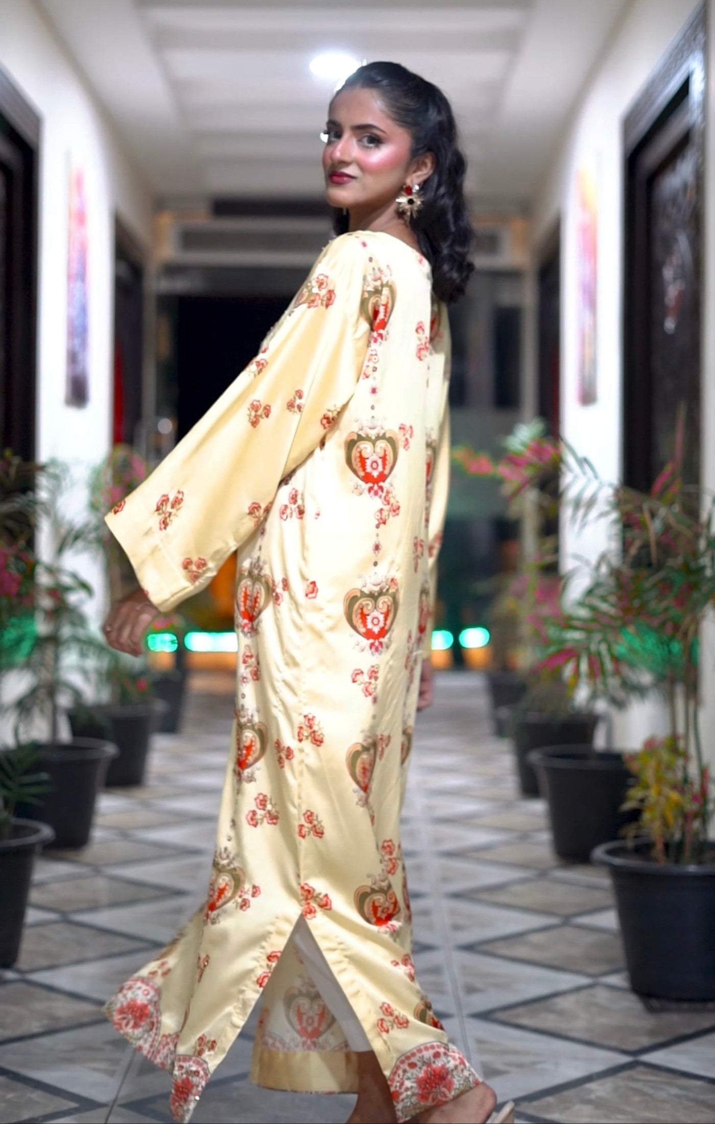 Aurah - Embroidered