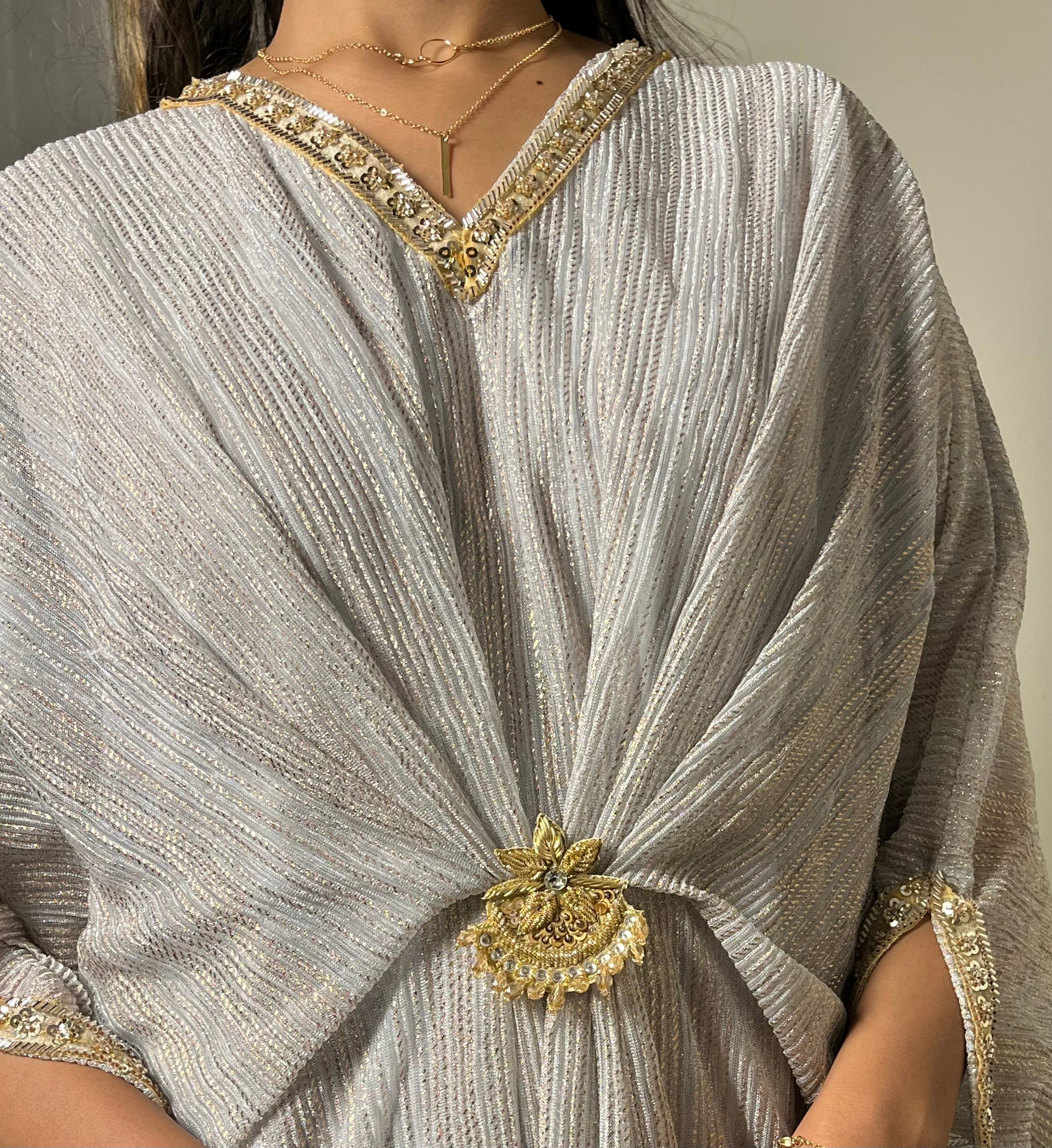 Cut-Dana Embroidered White Moonlight Kaftan
