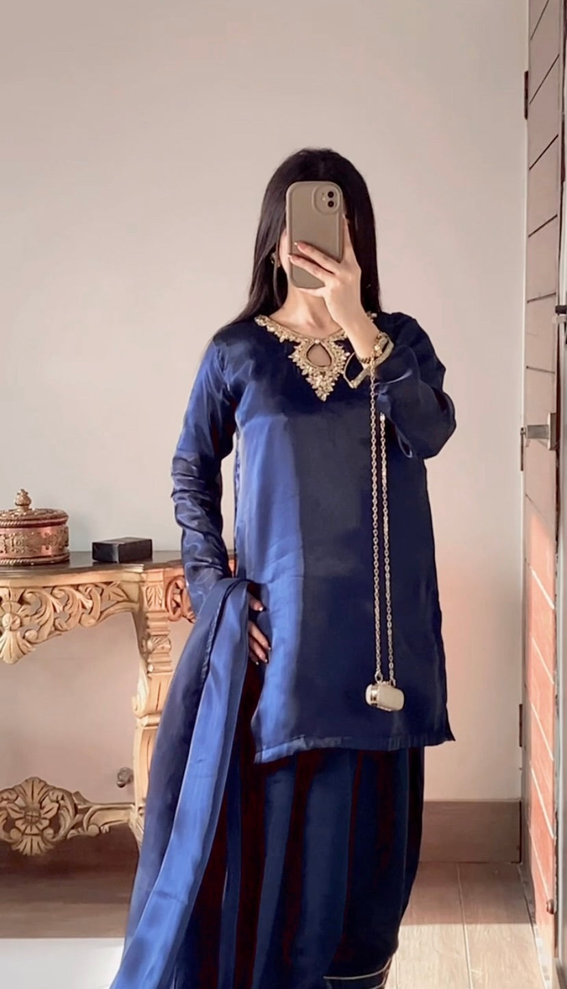 Dastaan - 9 Colors