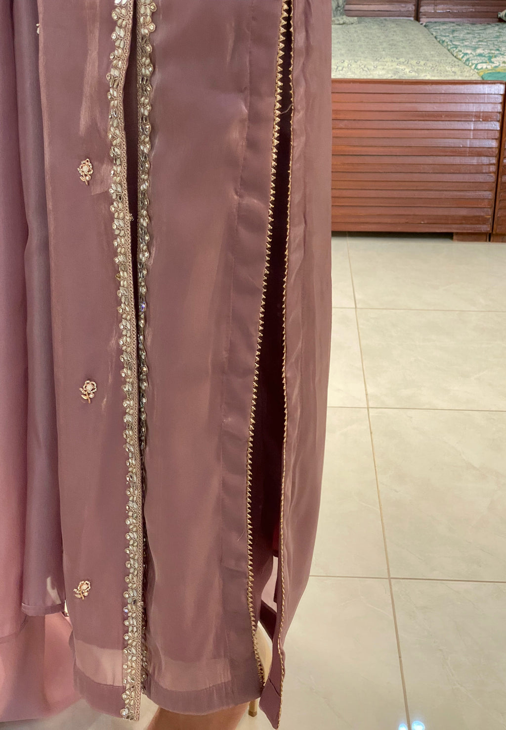 Gulzar - 10 Colors